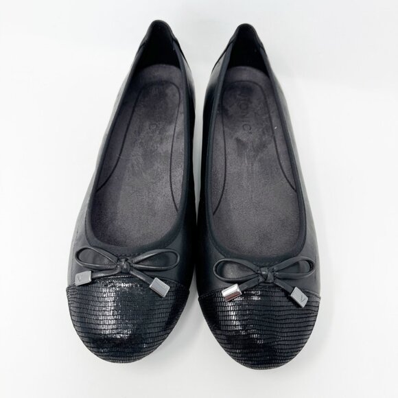 Vionic Womens Black Two toned Leather Ballet Flats Size 7.5 - Picture 1 of 9